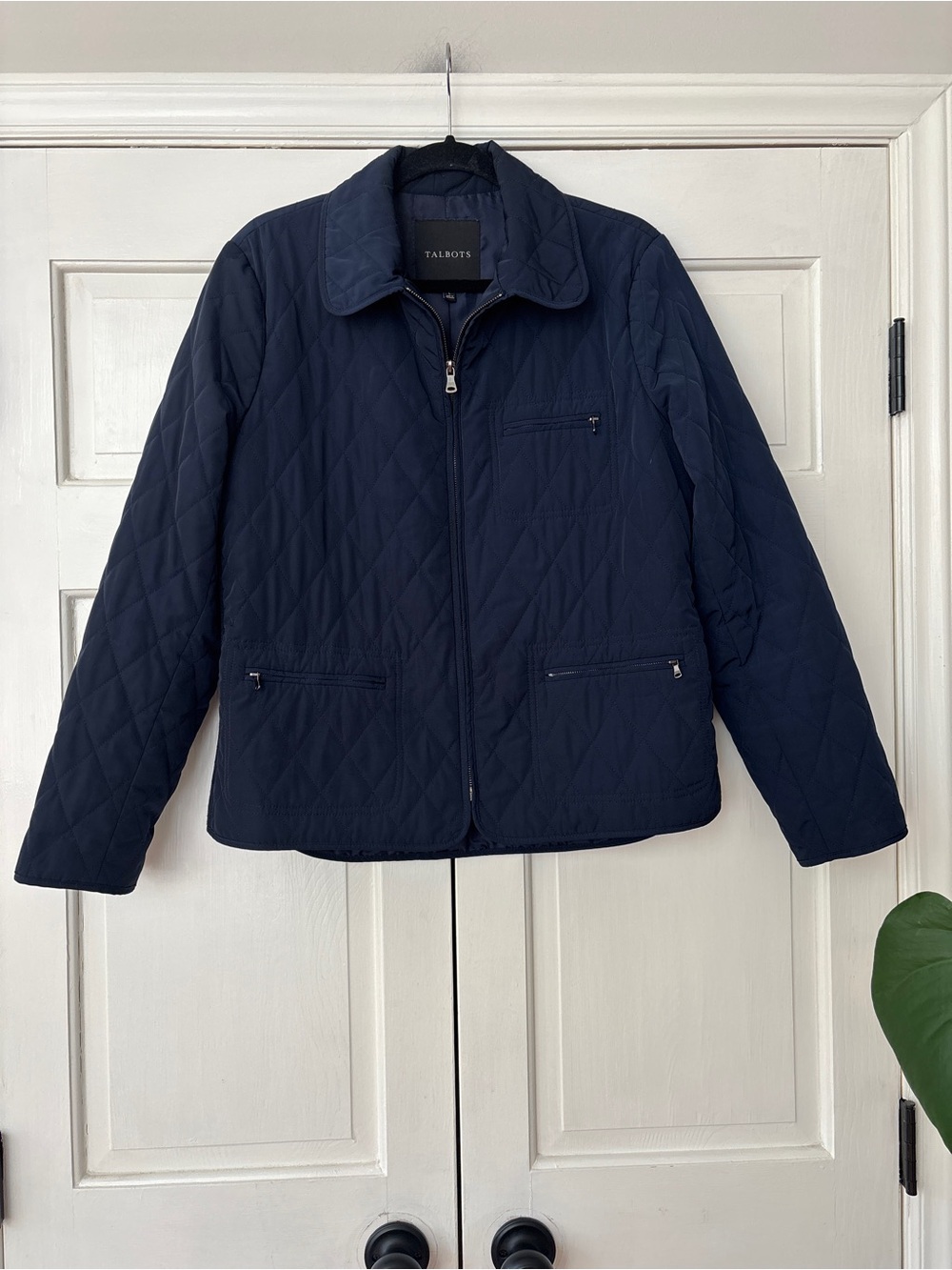 Talbots Navy Quilted Lightweight Puffer Jacket Size Large Ribbed Sides Full Zip
